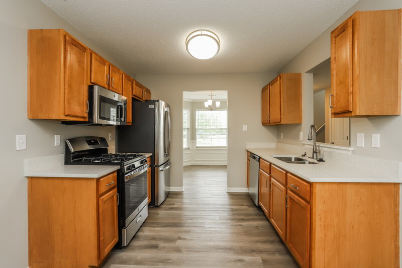 2,940/Mo, 9450 Deer Crossing Trc Jonesboro, GA 30236 Kitchen View