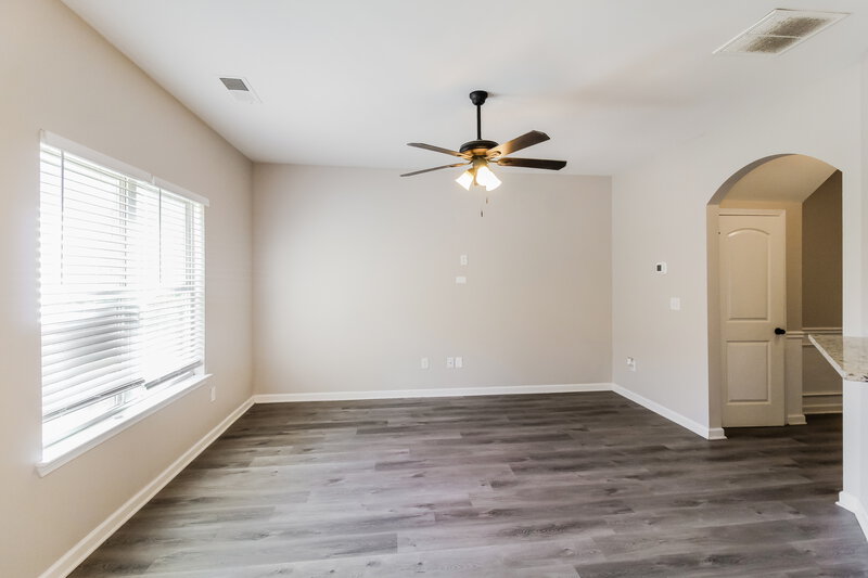 2,220/Mo, 3151 Bonnes Dr Lithonia, GA 30038 Living Room View