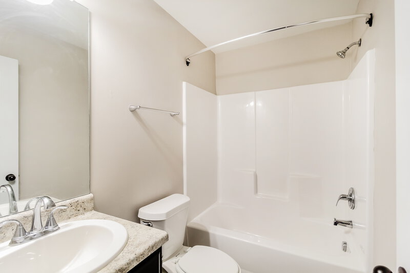 2,220/Mo, 3151 Bonnes Dr Lithonia, GA 30038 Bathroom View