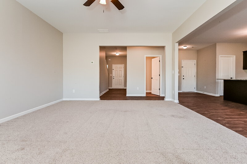 2,210/Mo, 754 Galveston Way McDonough, GA 30253 Living Room View 2