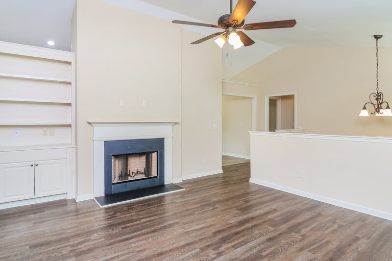 2,230/Mo, 428 Charleston Pl Villa Rica, GA 30180 Living Room View