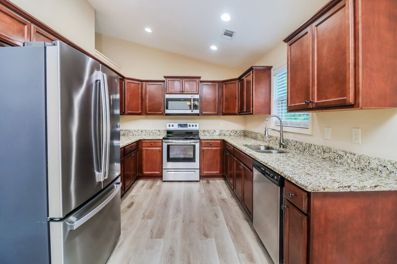 2,230/Mo, 428 Charleston Pl Villa Rica, GA 30180 Kitchen View