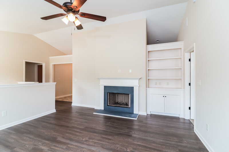 2,530/Mo, 427 Charleston Pl Villa Rica, GA 30180 Living Room View
