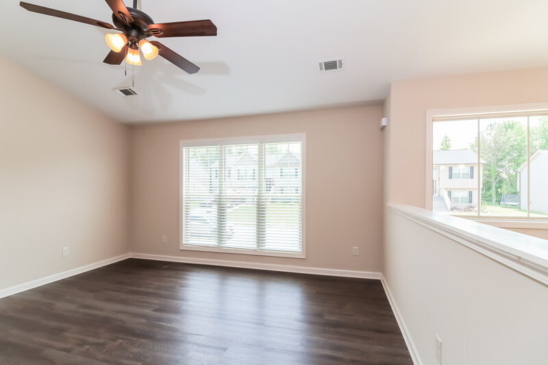 2,530/Mo, 427 Charleston Pl Villa Rica, GA 30180 Living Room View 2