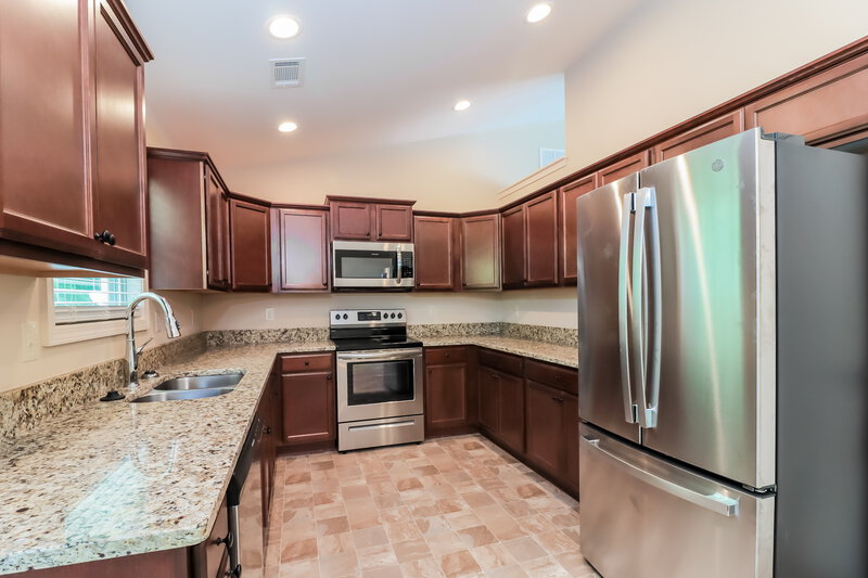 2,530/Mo, 427 Charleston Pl Villa Rica, GA 30180 Kitchen View 2