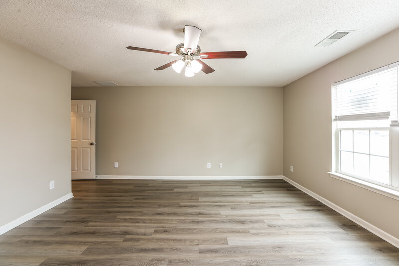 2,005/Mo, 1146 Brookstone Rd Atlanta, GA 30349 Main Bedroom View 2
