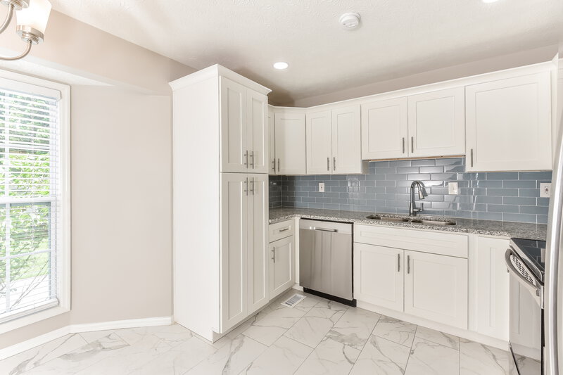 2,315/Mo, 2145 Atkinson Ln Lawrenceville, GA 30043 Kitchen View