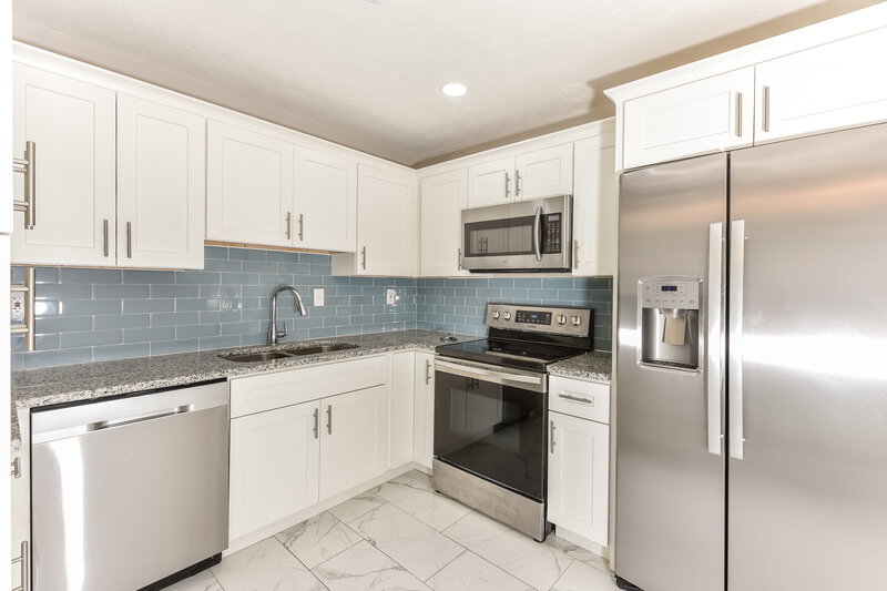 2,315/Mo, 2145 Atkinson Ln Lawrenceville, GA 30043 Kitchen View 2