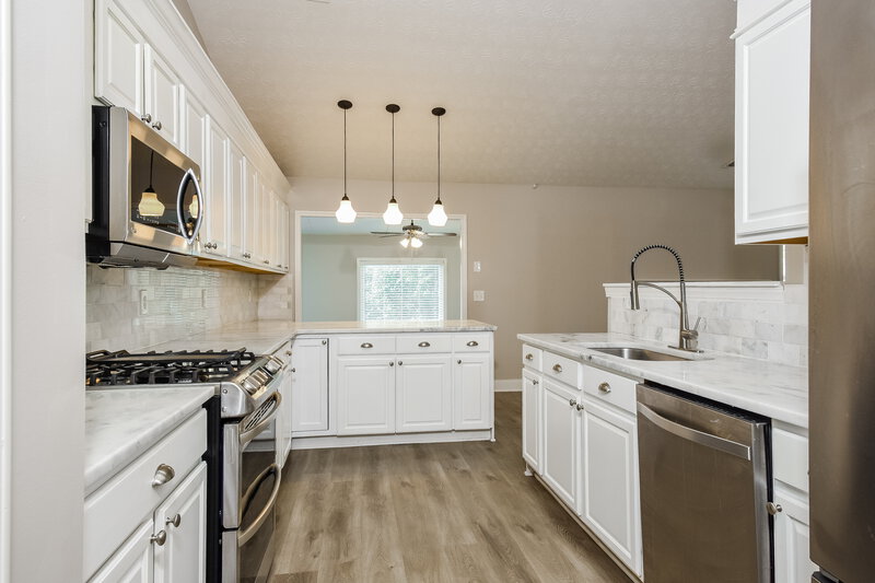 2,170/Mo, 3223 Deer Valley Dr NW Acworth, GA 30101 Kitchen View 2