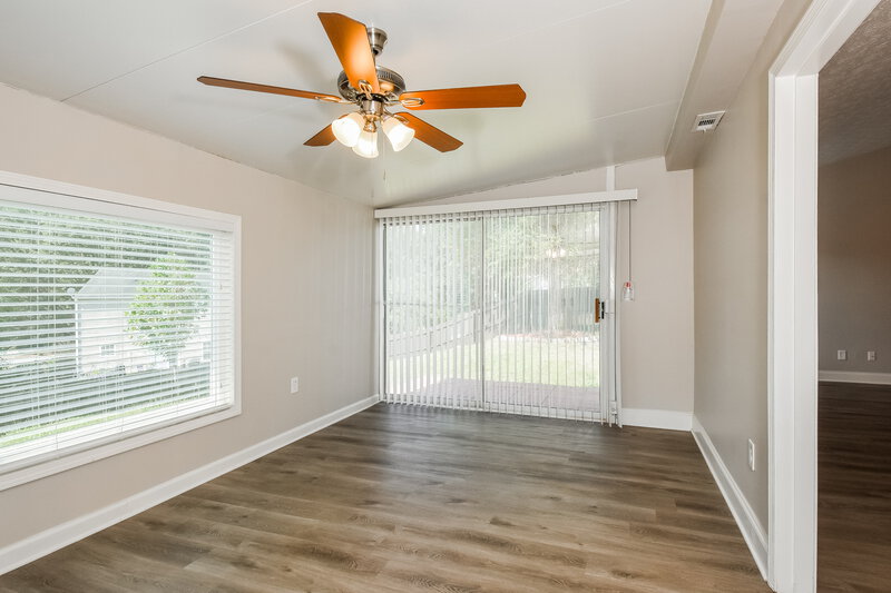 2,170/Mo, 3223 Deer Valley Dr NW Acworth, GA 30101 Sun Room View