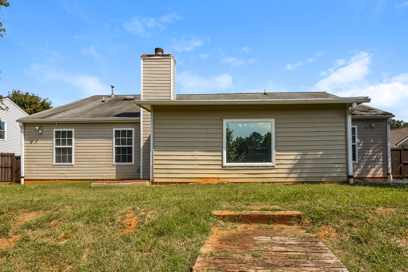 2,170/Mo, 3223 Deer Valley Dr NW Acworth, GA 30101 Rear View 2