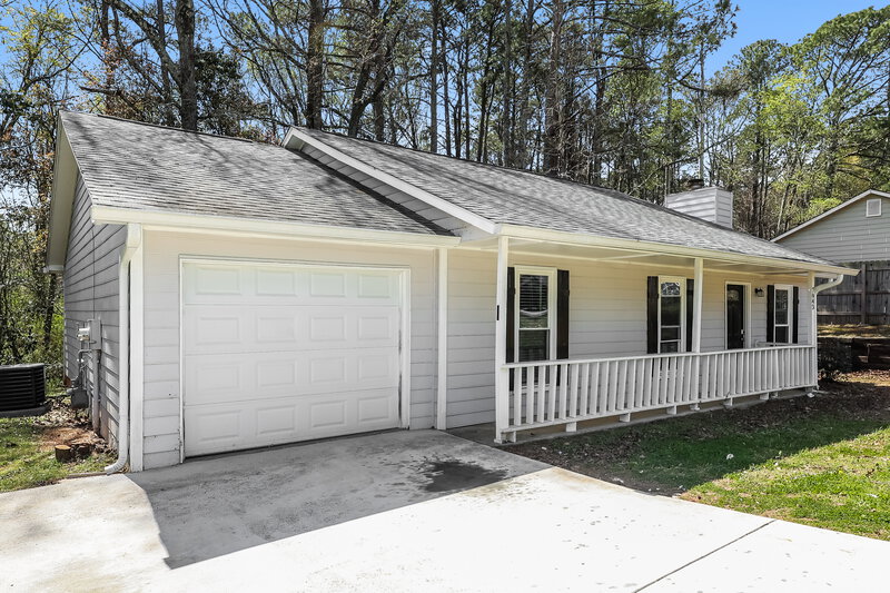 0/Mo, 7943 Taylor Cir Riverdale, GA 30274 Front View 2