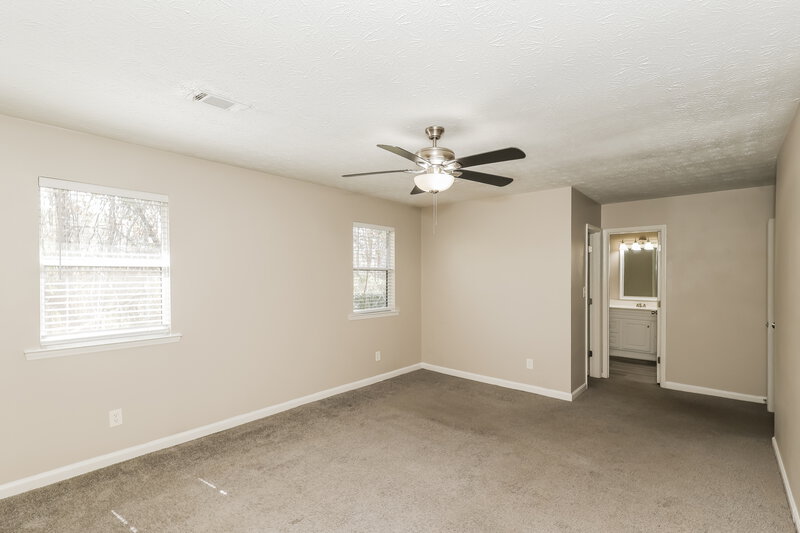0/Mo, 7943 Taylor Cir Riverdale, GA 30274 Main Bedroom View 2