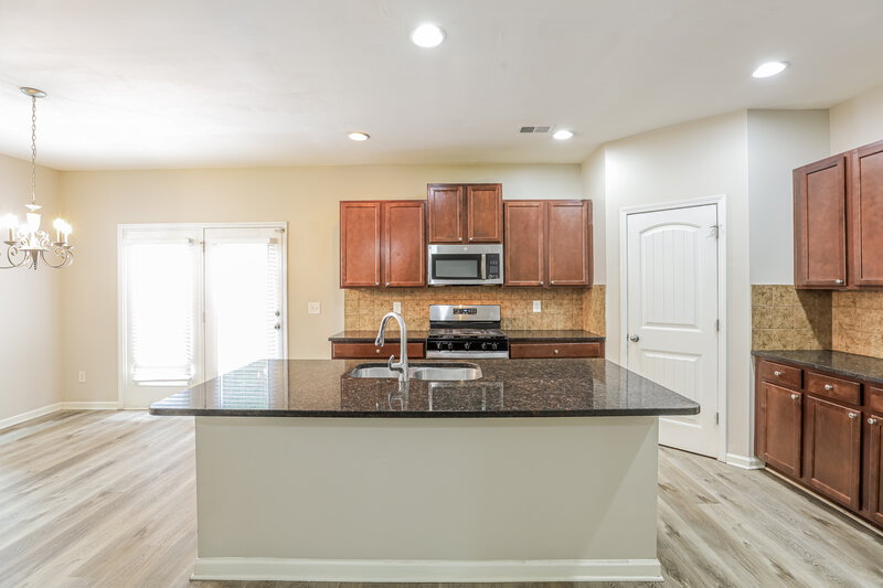 2,530/Mo, 5163 Rapahoe Trail Atlanta, GA 30349 Kitchen View