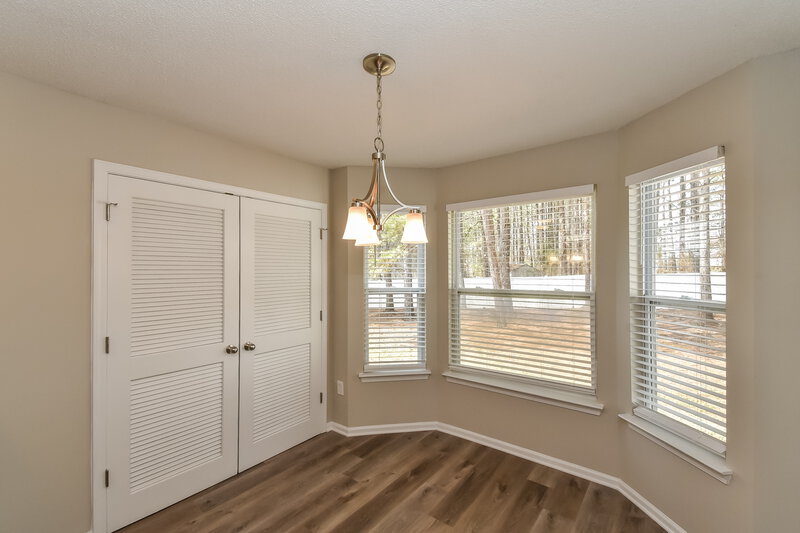 2,225/Mo, 146 Edison Dr Stockbridge, GA 30281 Breakfast Nook View