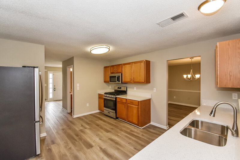 2,225/Mo, 146 Edison Dr Stockbridge, GA 30281 Kitchen View