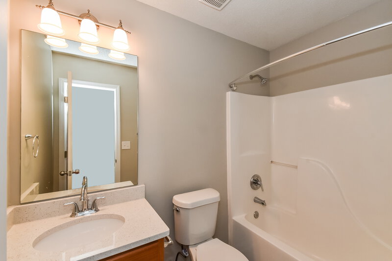 2,225/Mo, 146 Edison Dr Stockbridge, GA 30281 Bathroom View