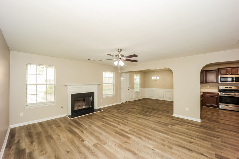 2,020/Mo, 5584 Bluegrass Dr Atlanta, GA 30349 Living Room View