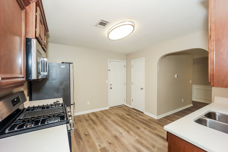 2,020/Mo, 5584 Bluegrass Dr Atlanta, GA 30349 Kitchen View