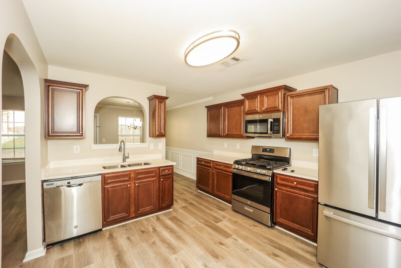 2,020/Mo, 5584 Bluegrass Dr Atlanta, GA 30349 Kitchen View 2