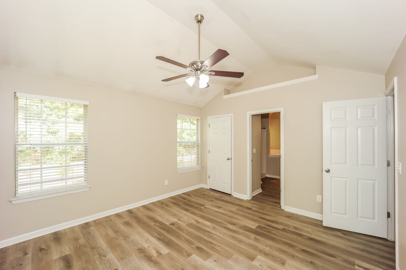 2,020/Mo, 5584 Bluegrass Dr Atlanta, GA 30349 Main Bedroom View 2
