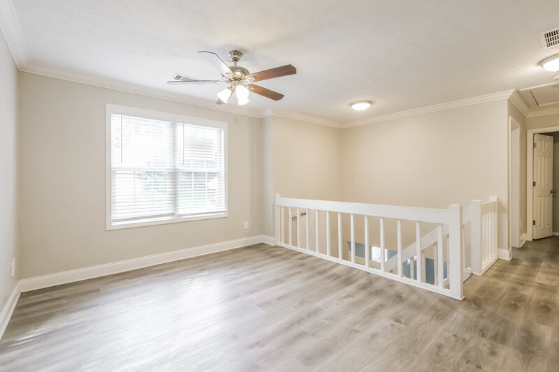 2,550/Mo, 140 Birch Rill Dr Alpharetta, GA 30022 Living Room View