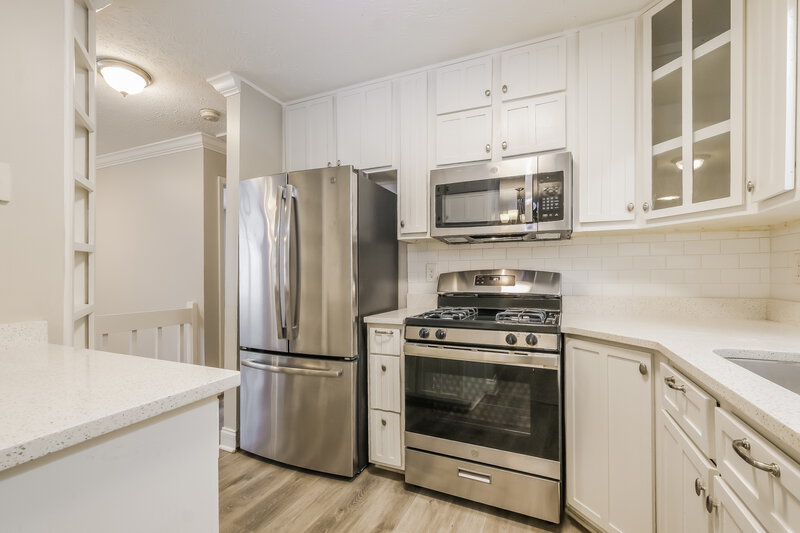 2,550/Mo, 140 Birch Rill Dr Alpharetta, GA 30022 Kitchen View