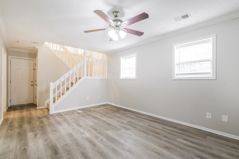 2,550/Mo, 140 Birch Rill Dr Alpharetta, GA 30022 Family Room View