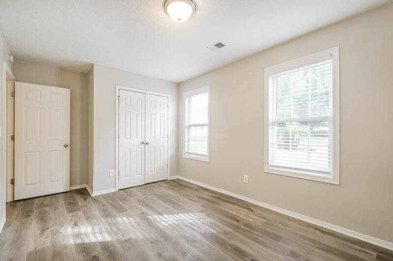 2,550/Mo, 140 Birch Rill Dr Alpharetta, GA 30022 Main Bedroom View 2