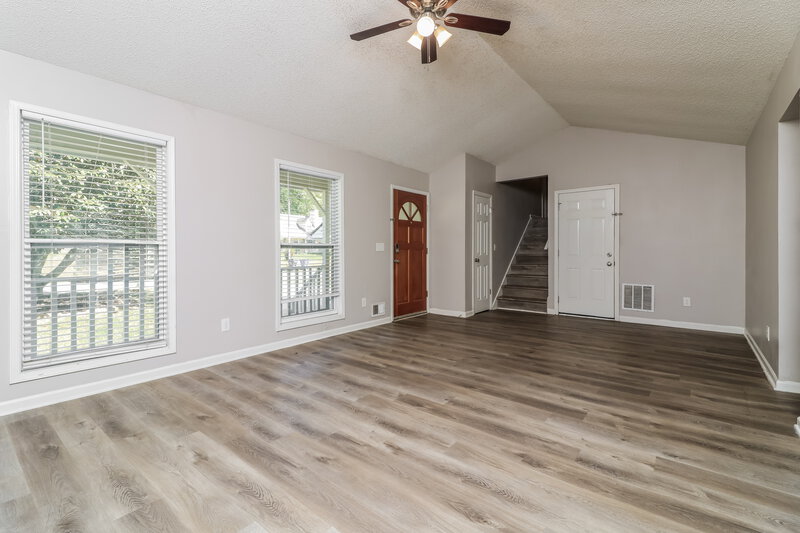 2,280/Mo, 3058 Favor Pines Ct Marietta, GA 30060 Living Room View 3