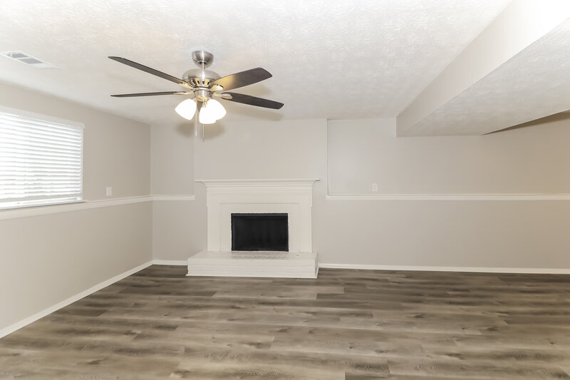 2,435/Mo, 160 Sheringham Dr Roswell, GA 30076 Family Room View