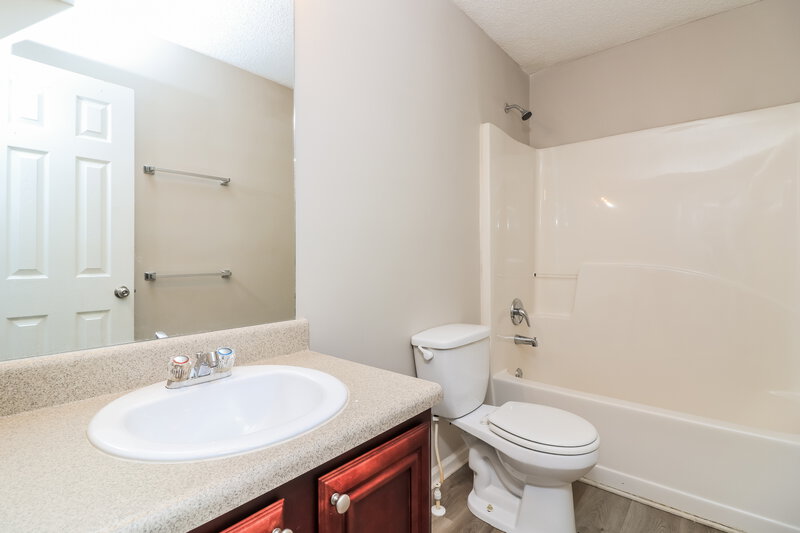 2,245/Mo, 7263 Hampton Chase Dr Douglasville, GA 30134 Bathroom View