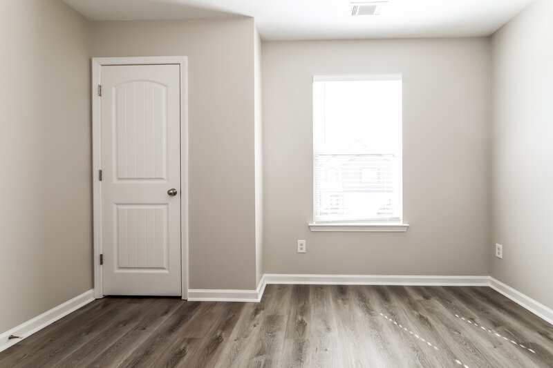 2,075/Mo, 576 Grenier Terrace NE Lawrenceville, GA 30045 Bedroom View 3