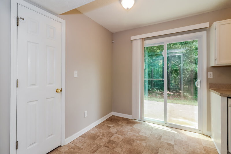 1,820/Mo, 142 Aztec Way SE Acworth, GA 30102 Dining Room View 2