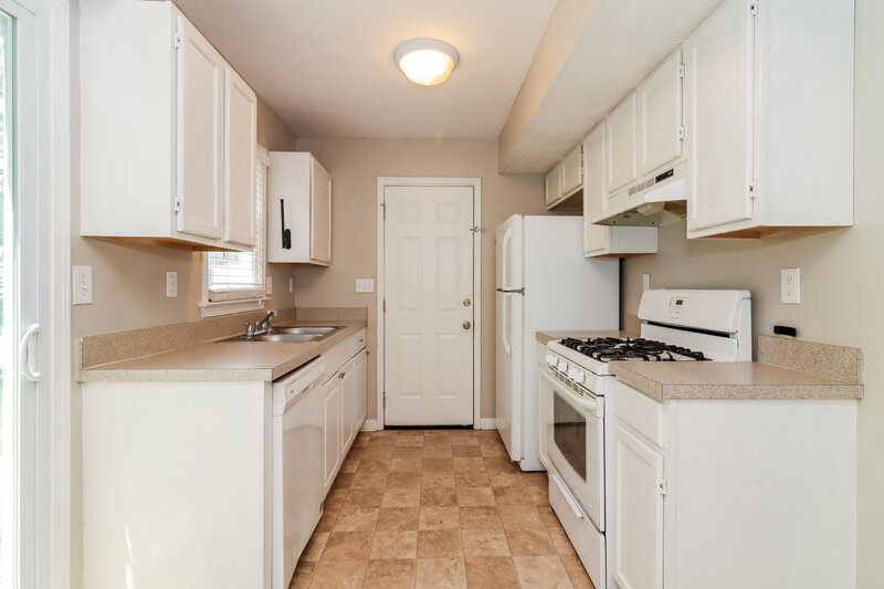 1,820/Mo, 142 Aztec Way SE Acworth, GA 30102 Kitchen View