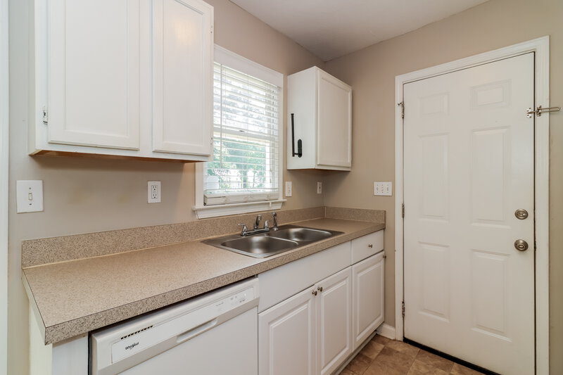 1,820/Mo, 142 Aztec Way SE Acworth, GA 30102 Kitchen View 3