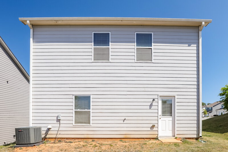 2,080/Mo, 3343 Clawing Hawk Way Douglasville, GA 30135 Rear View 2