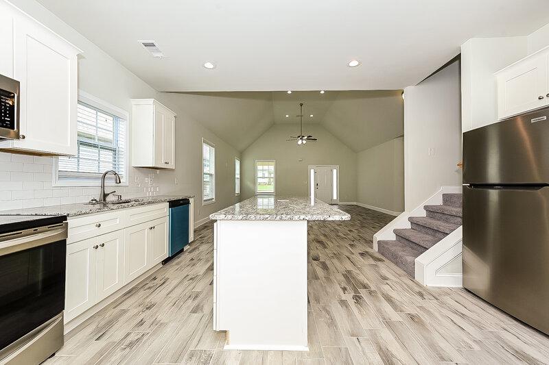 2,900/Mo, 127 Hunts Mill Cir Griffin, GA 30224 Kitchen View 2