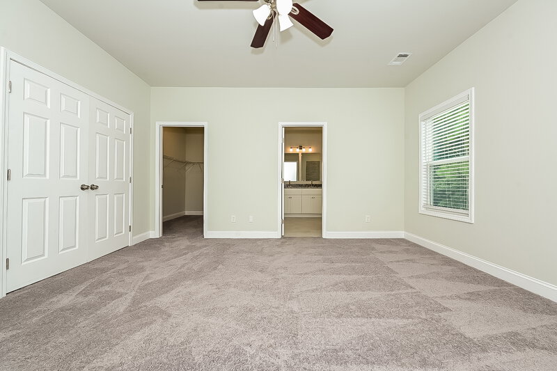 2,900/Mo, 127 Hunts Mill Cir Griffin, GA 30224 Main Bedroom View 2