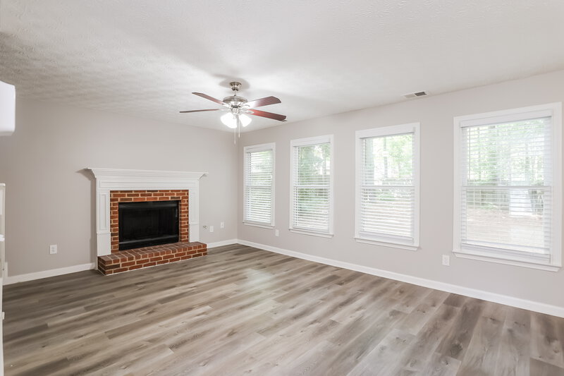 2,150/Mo, 5141 St Claire Pl Powder Springs, GA 30127 Living Room View 2