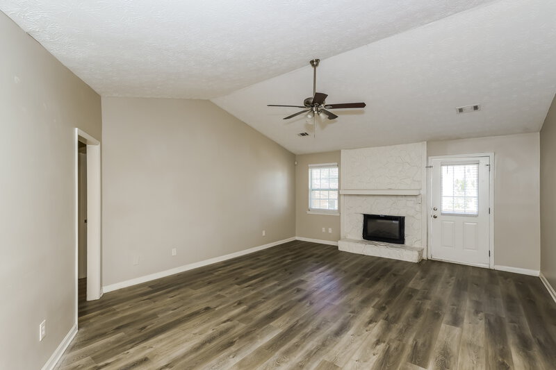 1,835/Mo, 9185 Sunset Dr Jonesboro, GA 30238 Living Room View