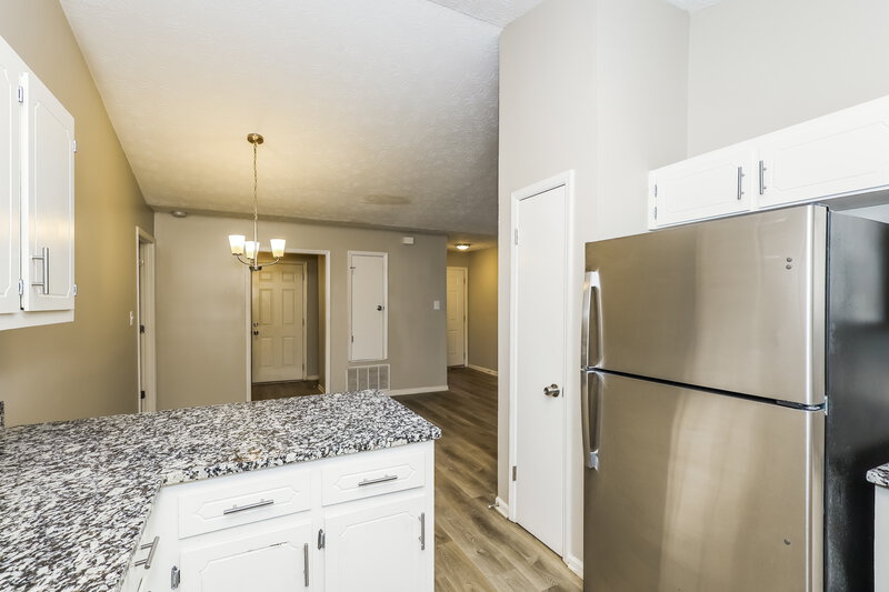 1,835/Mo, 9185 Sunset Dr Jonesboro, GA 30238 Kitchen View