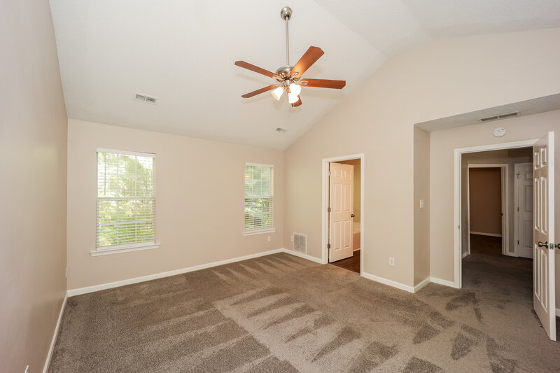 1,990/Mo, 19 Woodlake Dr Newnan, GA 30265 Main Bedroom View 2