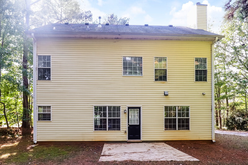 1,990/Mo, 19 Woodlake Dr Newnan, GA 30265 Rear View