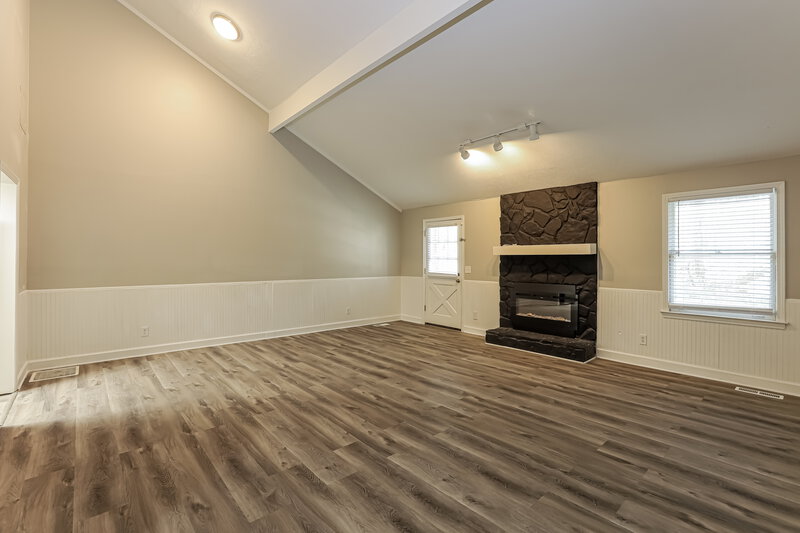 1,730/Mo, 1398 Lakeview Pkwy Villa Rica, GA 30180 Living Room View 2