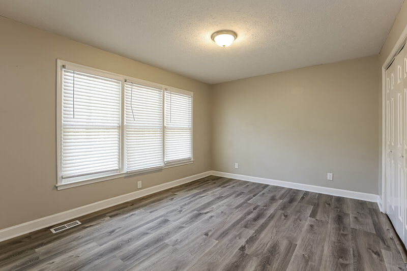 1,730/Mo, 1398 Lakeview Pkwy Villa Rica, GA 30180 Main Bedroom View