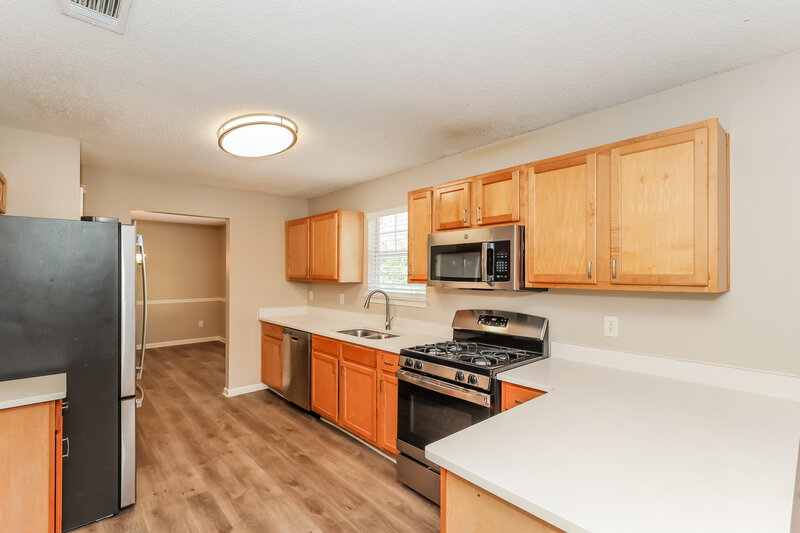 2,845/Mo, 2016 Smithfield Ave Ellenwood, GA 30294 Kitchen View 2