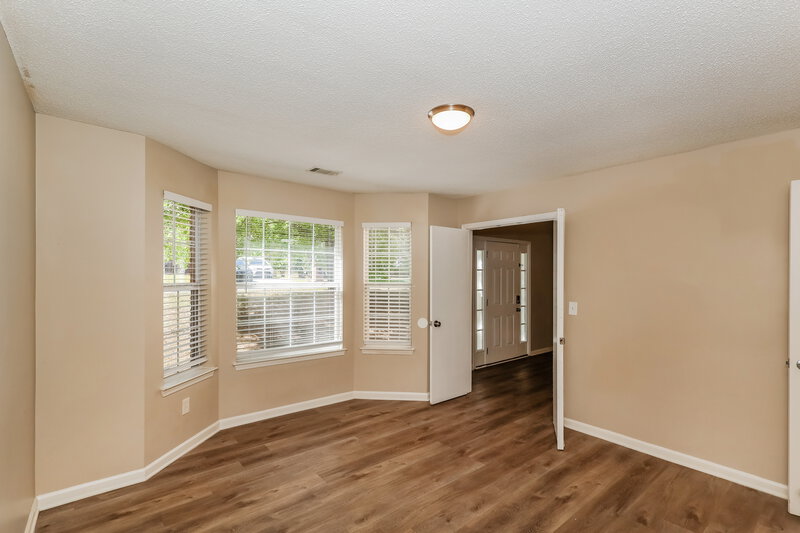 2,845/Mo, 2016 Smithfield Ave Ellenwood, GA 30294 Family Room View