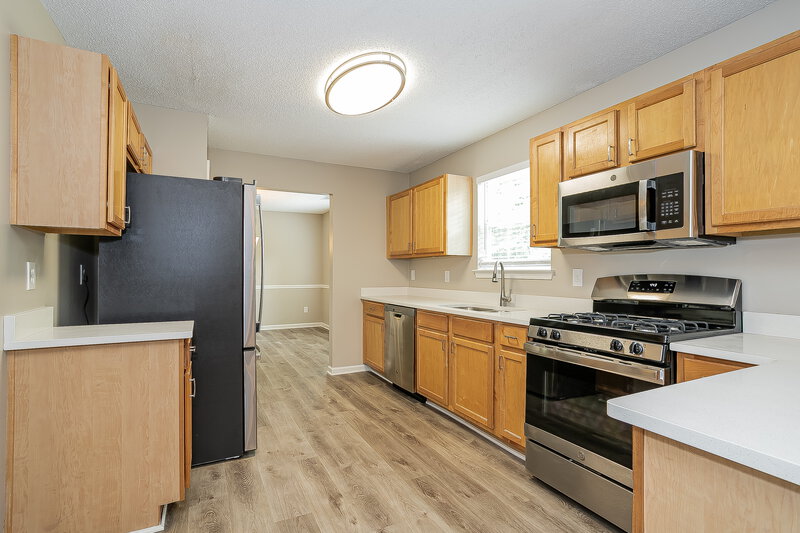 2,730/Mo, 2016 Smithfield Ave Ellenwood, GA 30294 Kitchen View 2