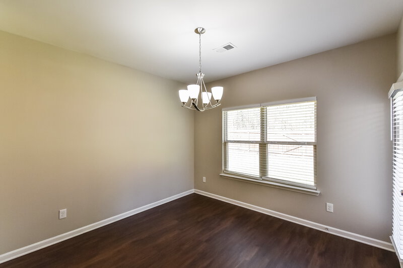 2,035/Mo, 104 Belmont Park Dr Newnan, GA 30263 Dining Room View